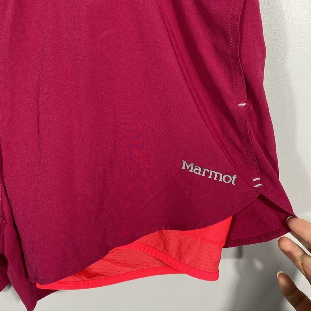 Marmot Women's Running Shorts - Wine color w/fluorescent spandex shorts XL - Picture 4 of 11